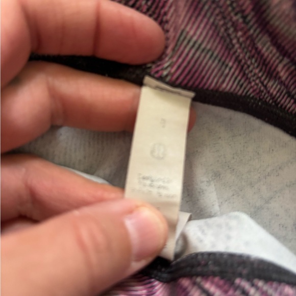 Lululemon - Picture 4 of 4